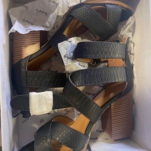 New in box black heeled sandals